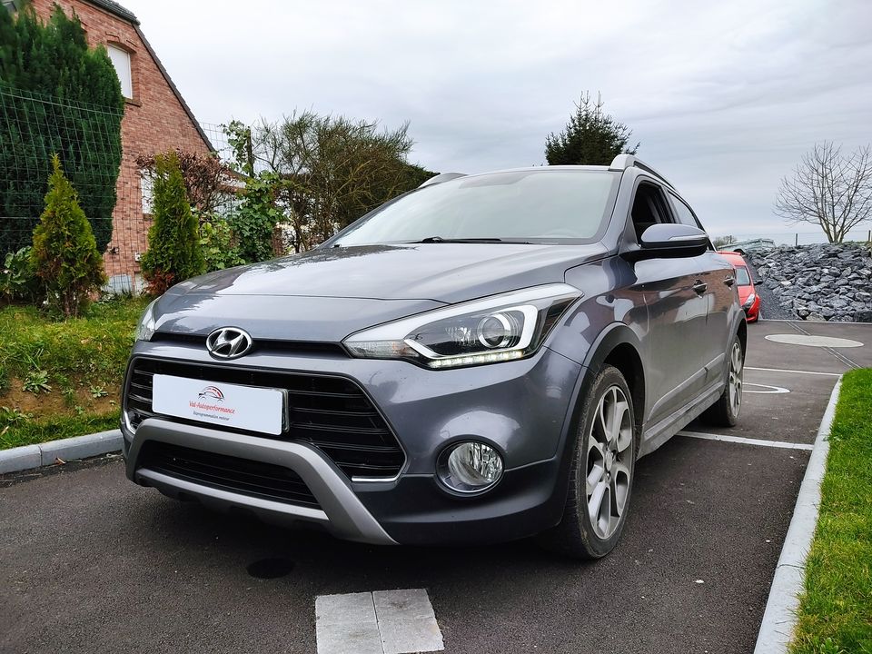 Hyundai i20 Active chez Val Auto Performance